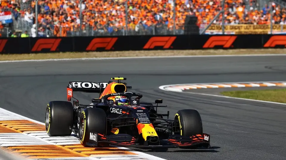 Checo Pérez se quejó de Lando Norris en GP de Países Bajos: 'Fue más allá del límite'