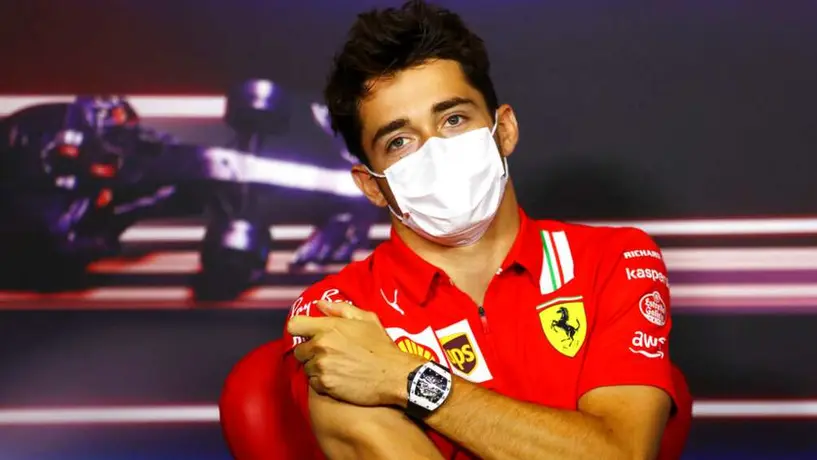 Checo Pérez: Charles Leclerc estaría en el radar del Red Bull para 2022
