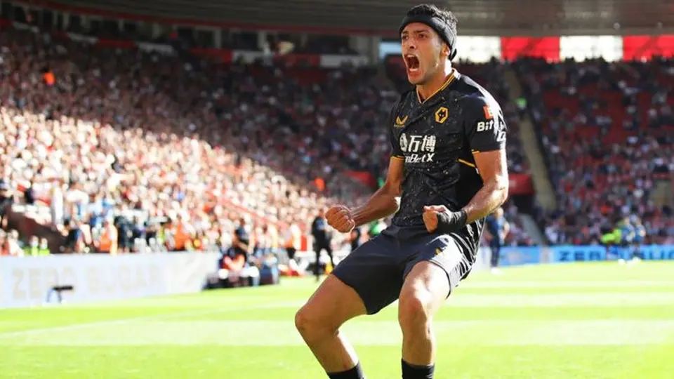 Raúl Jiménez, a mantener racha goleadora contra el Everton