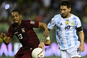 Video: 'Regateando como Messi', niño consiguió una selfie con Leo