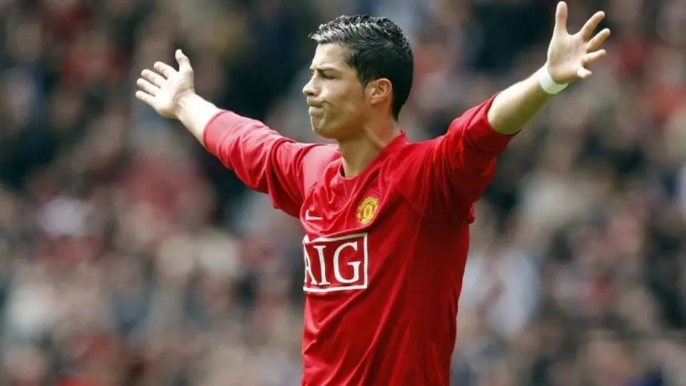 Cristiano Ronaldo: Oficialmente es nuevo jugador del Manchester United