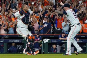 MLB: Astros blanqueó a Red Sox y jugará la Serie Mundial
