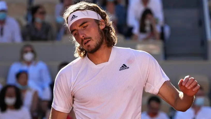 Tsitsipas: Reveló que su abuela murió minutos antes de su final en Roland Garros