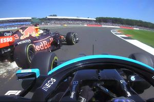 Video: Lewis Hamilton y Max Verstappen protagonizaron choque en el GP de Gran Bretaña
