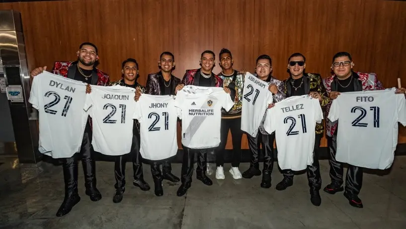 Grupo Firme convivió con Efráin Álvarez del Galaxy