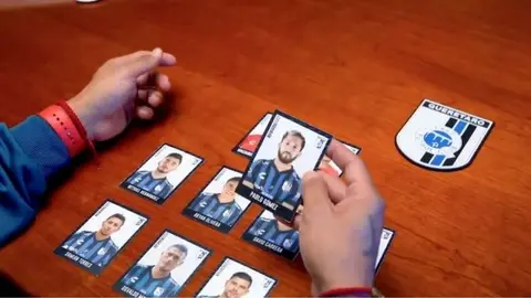 Querétaro presentó a sus refuerzos con estampas de Panini