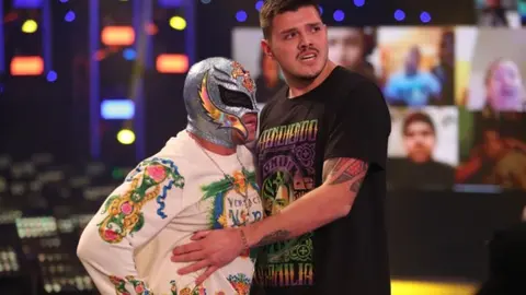 Rey Mysterio, aficionado de Chivas, confesó que su hijo es americanista