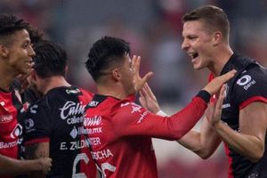 Atlas: rector de la UdeG prometió título a estudiantes si los rojinegros quedan campeones