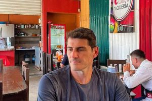 Iker Casillas y sus vacaciones en México: Dejó 800 pesos de propina y sus tenis