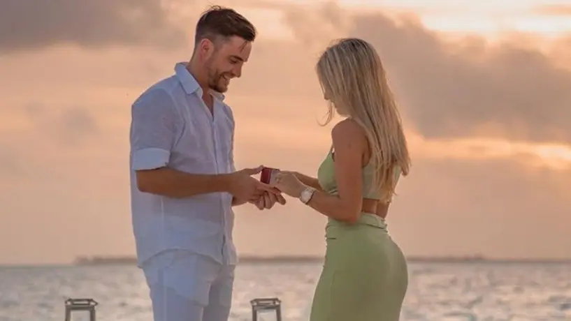 Nicolás Tagliafico se comprometió con la modelo argentina Caro Calvagni
