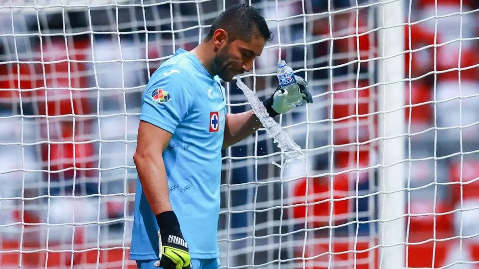 Cruz Azul: Jesús Corona causa baja por lesión