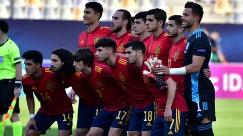 España: Selección sub-21 sustituirá a la absoluta vs Lituania tras positivo de Busquets