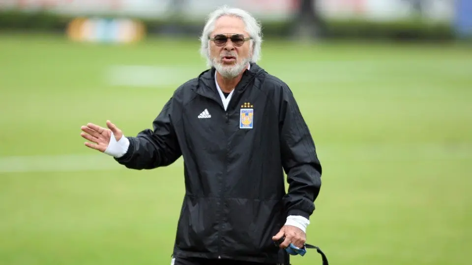 Pumas: Miguel Mejía Barón, nuevo Vicepresidente Deportivo de Universidad