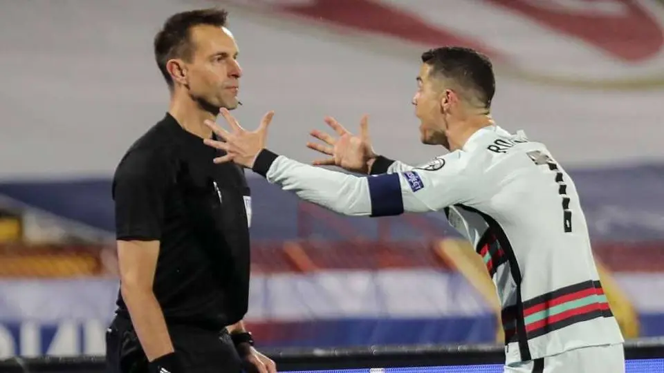 Eurocopa: Árbitro que no le marcó gol a Cristiano no participará en la competición