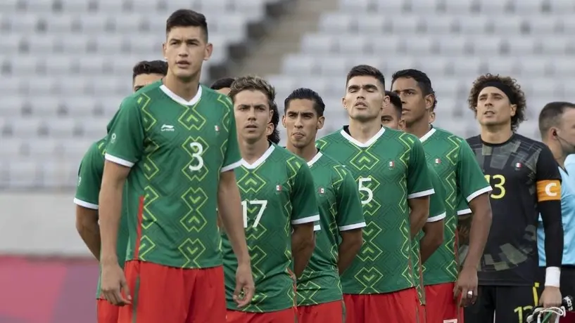 Juegos Olímpicos: Marca que viste al Tri en Tokio 2020 colocó bandera mexicana de cabeza