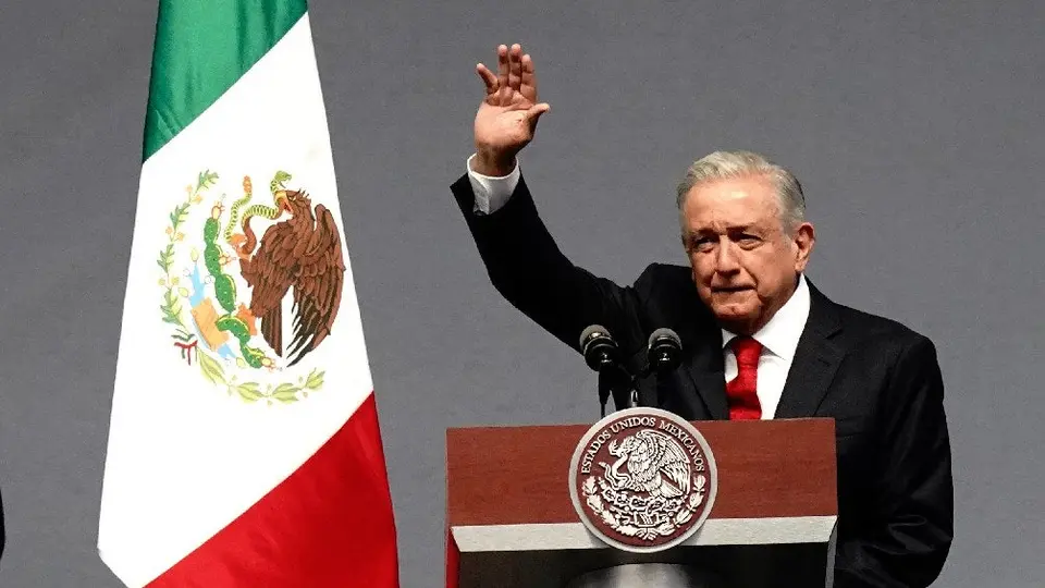 AMLO agradeció 'de todo corazón' a los que fueron al zócalo para su informe