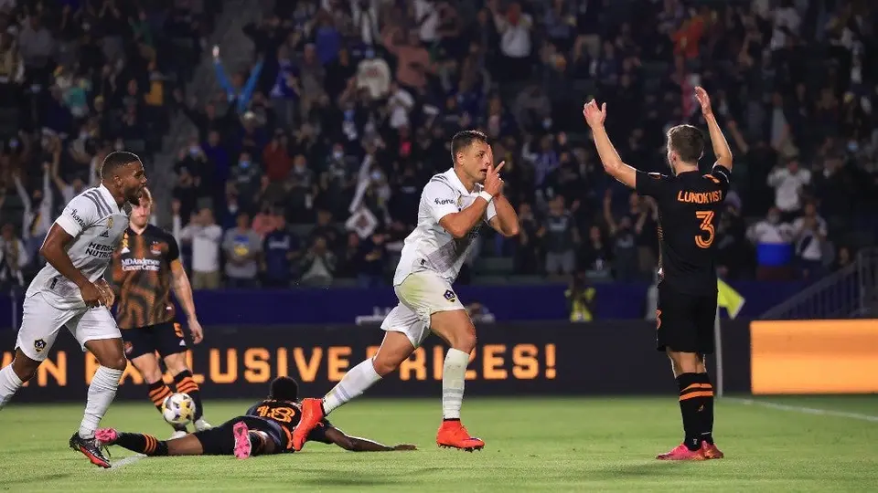 Chicharito: 'Que me llamen loco, pero estamos para ser campeones'
