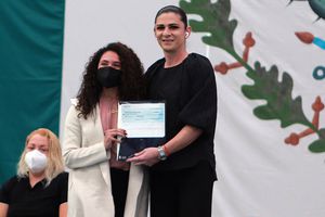 Ana Guevara entregó estímulos económicos a medallistas olímpicos y paralímpicos de Tokio 2020