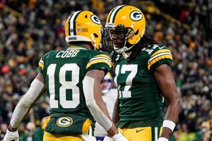 NFL: Packers y un lesionado Aaron Rodgers de impusieron a los Rams