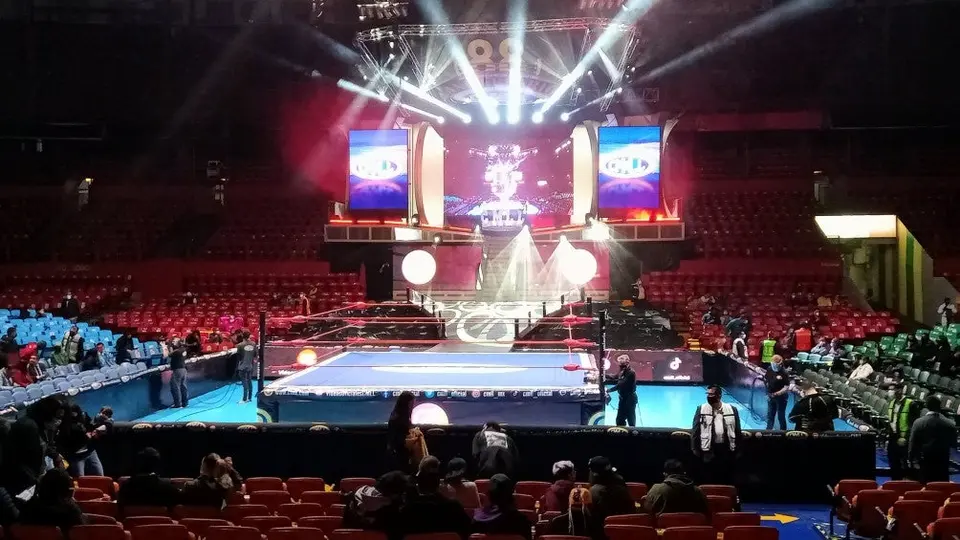 Función de CMLL fue interrumpida por temblor en la Ciudad de México