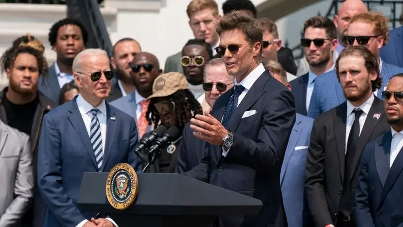 Tom Brady bromeó con Biden sobre resultado de elecciones: 'El 40% sigue creyendo que no ganamos'