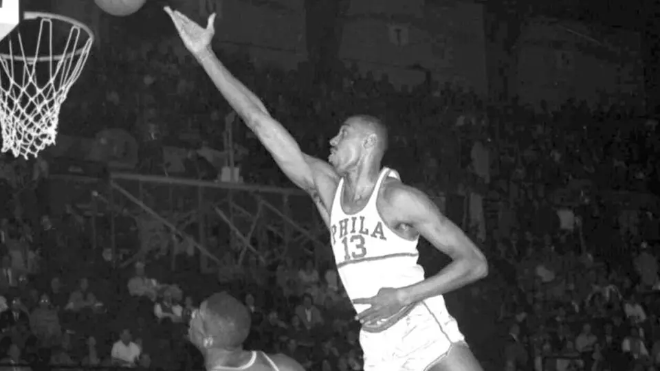 Wilt Chamberlain y Bill Russel, con marcas 'inalcanzables' en la NBA