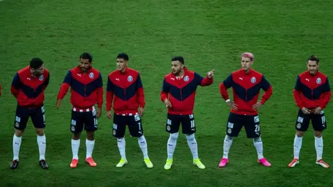 Chivas: Presentó su nuevo himno durante el Clásico Tapatío