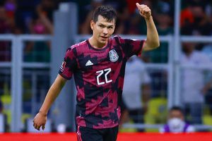 Chucky Lozano: Dentro del once titular del Equipo de la Semana 4 de FIFA 22