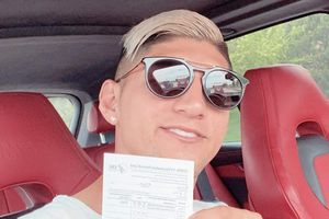 Alan Pulido informó que ya fue vacunado contra el Coronavirus