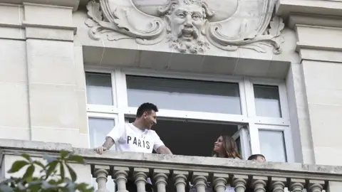 Messi: Robaron hotel donde se hospeda el jugador junto con su familia en París