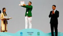 Primer medallista de Turkmenistán recibió un departamento, auto y 50 mil dólares