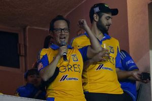 Rob Schneider a Ricardo Ferretti: 'Gracias Tuca, compartiremos una botella de tequila pronto'