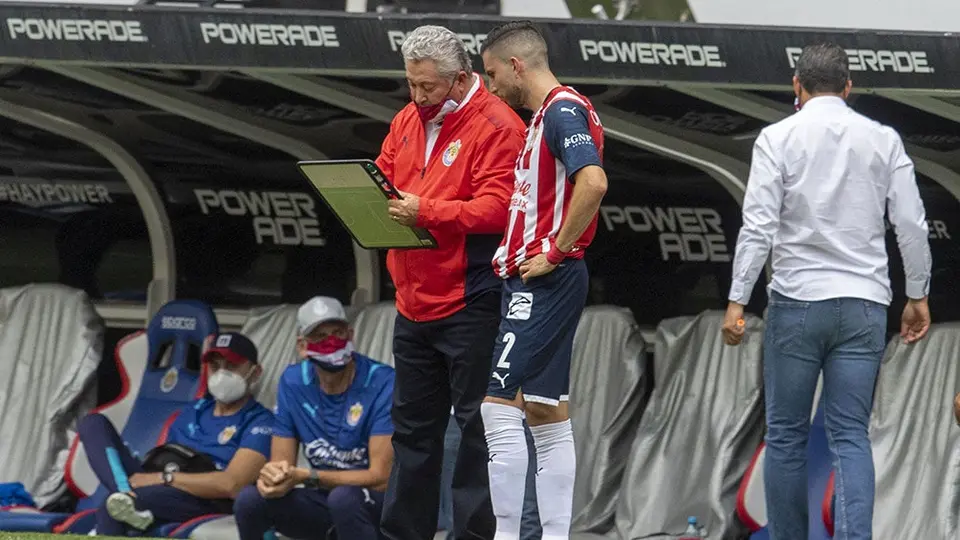 Chivas: Partido ante Rayados, clave para el futuro de Vucetich en el Rebaño