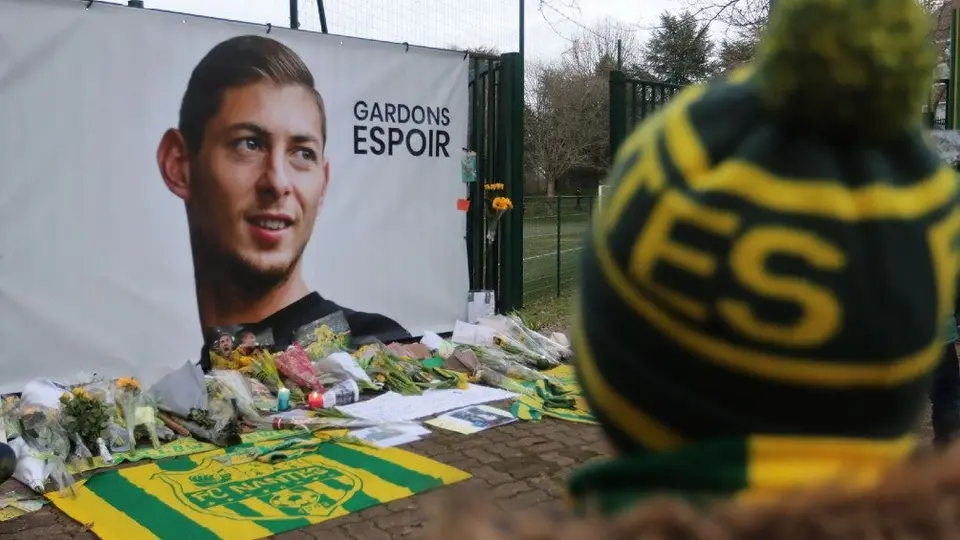 Emiliano Sala: Hombre que organizó el vuelo del exfutbolista admitió parte de los cargos