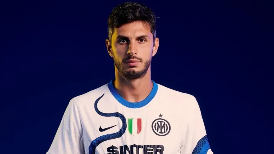 Inter de Milán presentó su nueva playera de visitante inspirada en el 'Biscione'