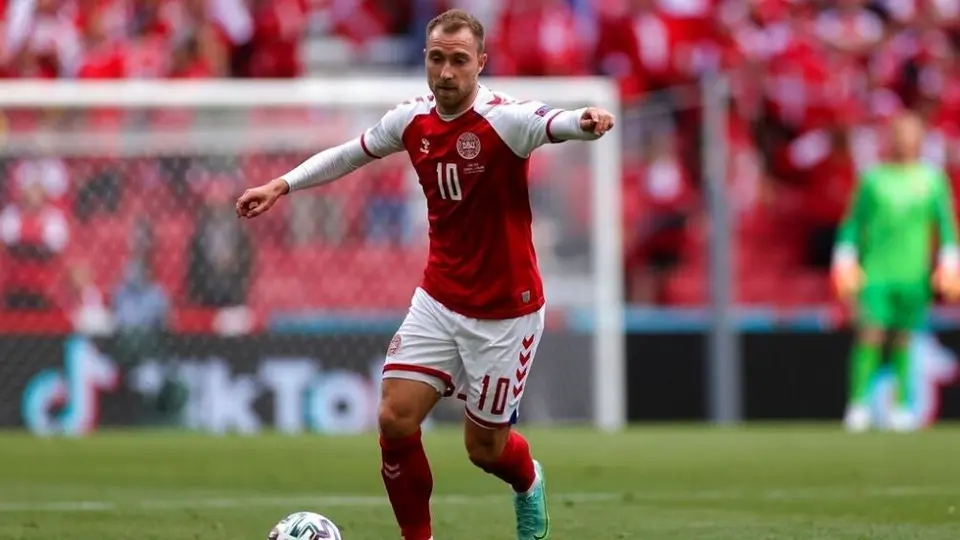Christian Eriksen: Abandonó el hospital y visitó entrenamiento de Dinamarca