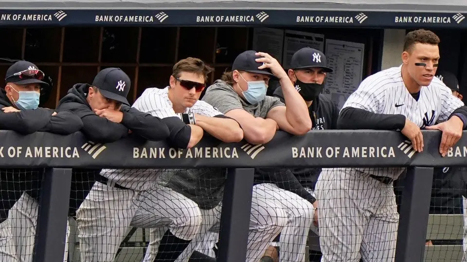 ¿Cómo terminaron los Yankees la última vez que comenzaron 5-10?