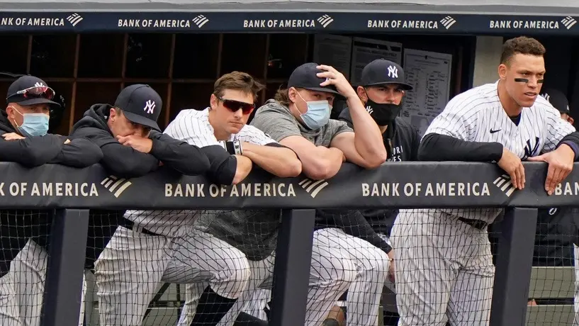 ¿Cómo terminaron los Yankees la última vez que comenzaron 5-10?