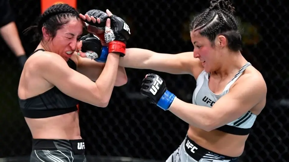 UFC: Lupita Godínez cayó por decisión dividida en su debut en Fight Night ante Jessica Penne