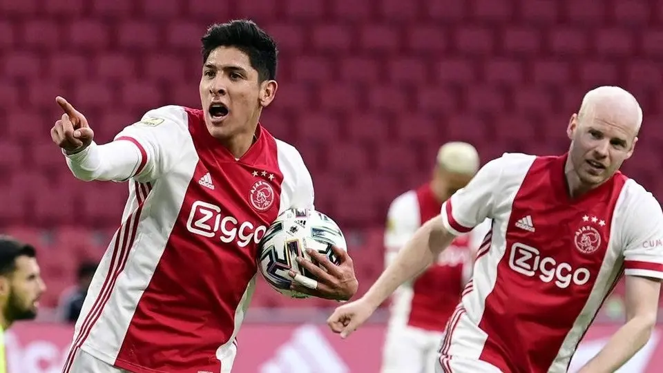 Edson Álvarez podría coronarse con Ajax sin presencia de afición