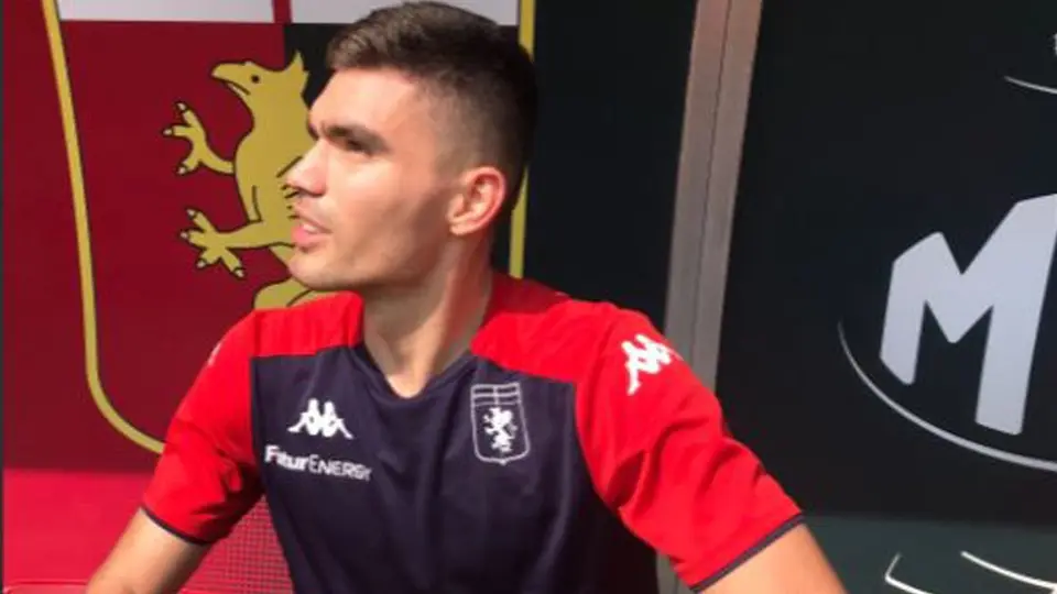 Johan Vásquez no debutará con Genoa en juego ante Napoli de Chucky Lozano