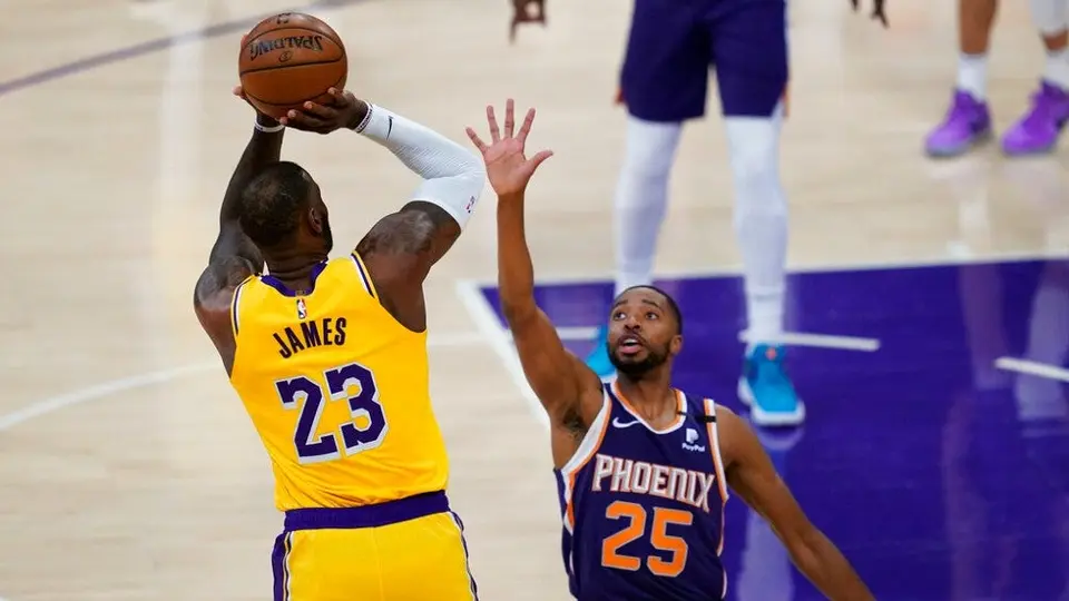 Lakers: LeBron James cambiará de número para la próxima temporada