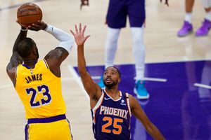 Lakers: LeBron James cambiará de número para la próxima temporada