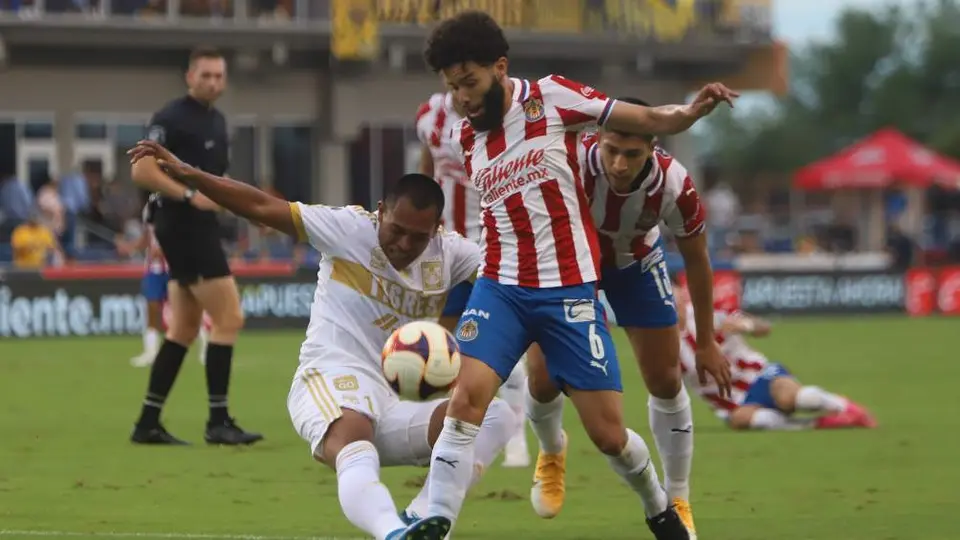 Chivas: Empató sin goles con Tigres en partido amistoso