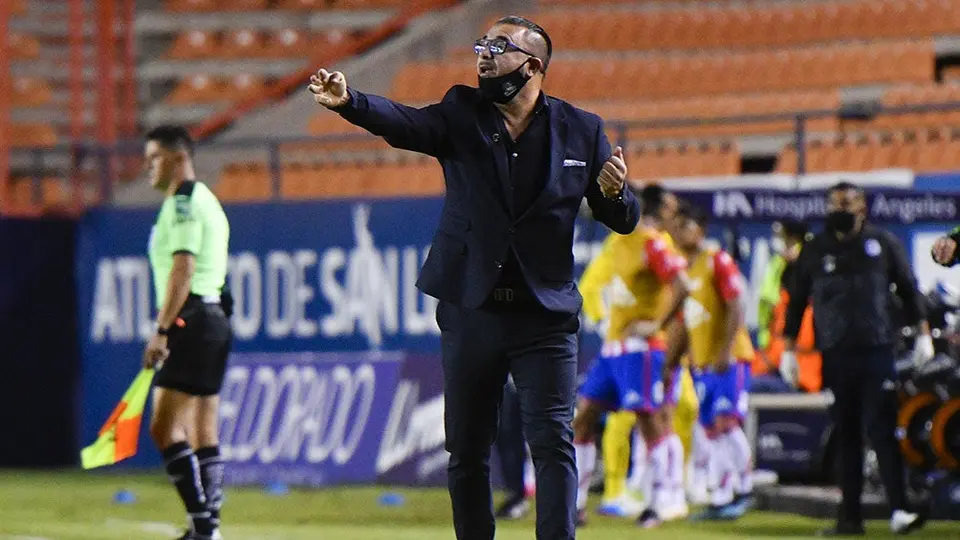 Peláez sobre nuevo de DT de Chivas: 'Mohamed tiene ventaja porque lo conozco'