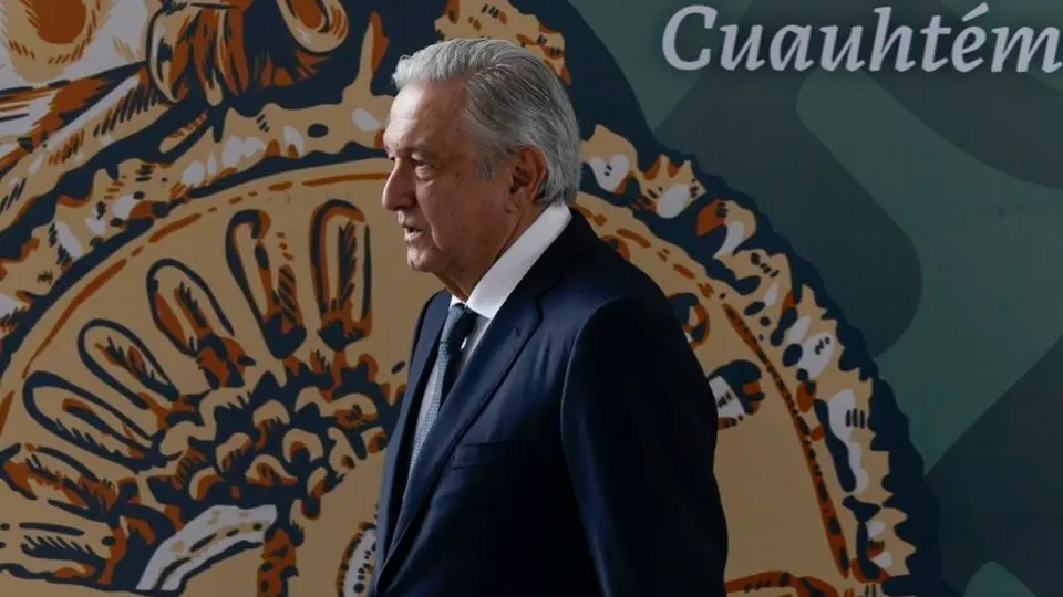 AMLO: Dio su mañanera desde su camioneta por bloqueos de maestros de la CNTE