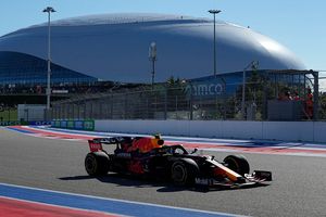 Checo Pérez finalizó noveno en el Gran Premio de Rusia