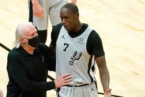 NBA: San Antonio Spurs fueron multados con 25 mil dólares por violar regla de descanso