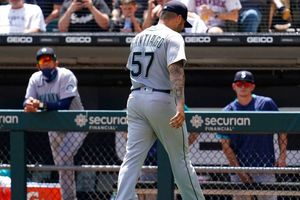 Mariners: Héctor Santiago, primer pitcher expulsado por uso se sustancias pegajosas