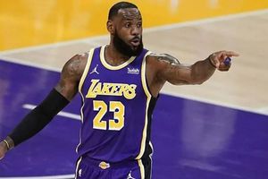 LeBron James: Camiseta usada por el basquetbolista fue subastada en 512 mil dólares